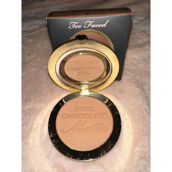 Too Faced Dark Chocolate Soleil Long Wear Matte Bronzer 8g/0.28oz - Picture 3 of 3